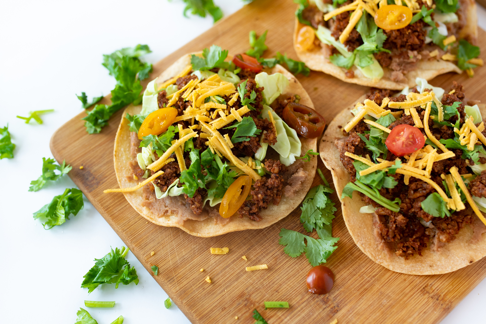 This 5 minute Plant-Based Taco "Meat" recipe is quick, easy, can be eaten cold or warm AND is freezer friendly. How can you go wrong?! #TacoTuesday here we come!